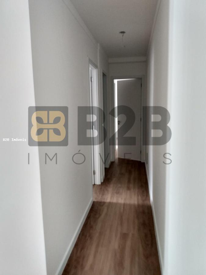 Apartamento à venda com 2 quartos, 60m² - Foto 4