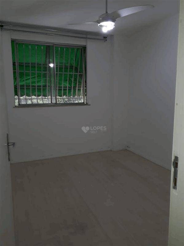 Apartamento à venda com 2 quartos, 62m² - Foto 1