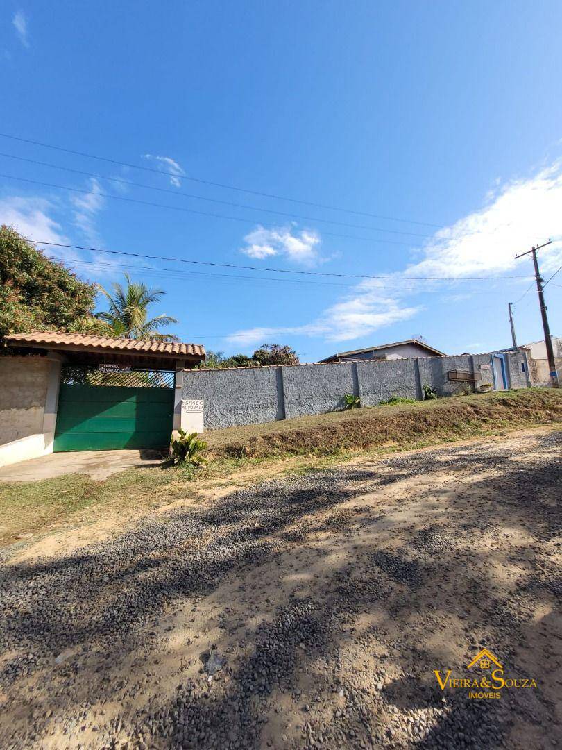 Chácara, 3 quartos, 1732 m² - Foto 1