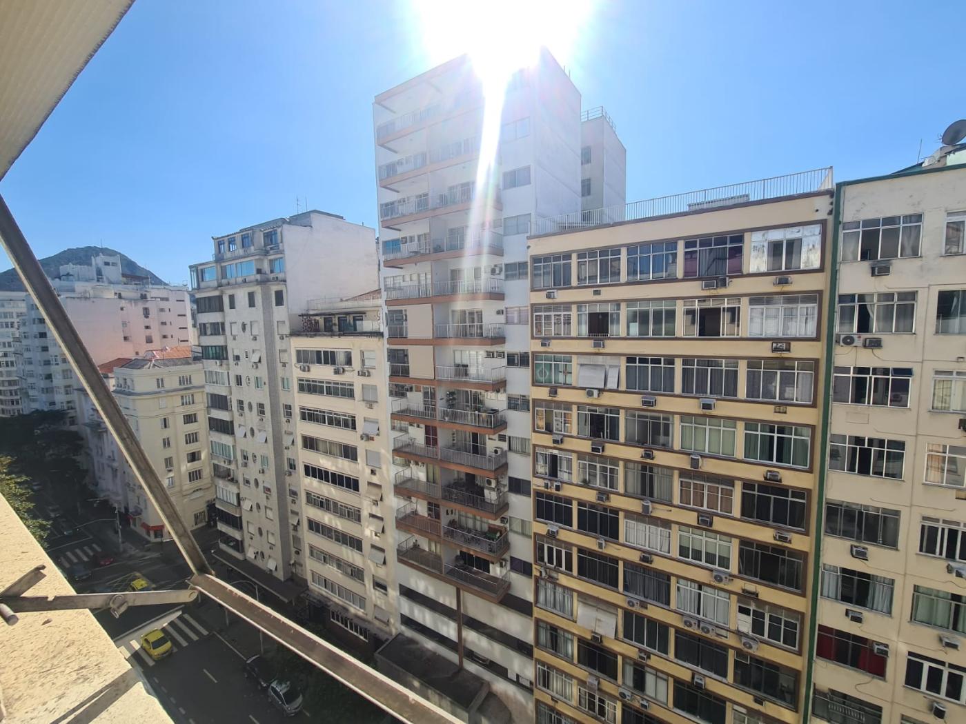 Apartamento à venda com 1 quarto, 49m² - Foto 2