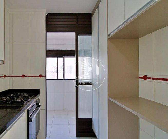 Apartamento à venda com 2 quartos, 64m² - Foto 10