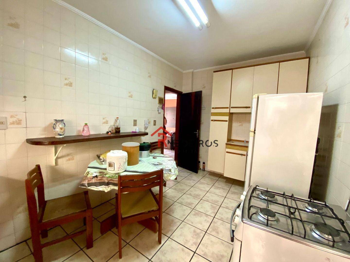 Apartamento à venda com 2 quartos, 70m² - Foto 18