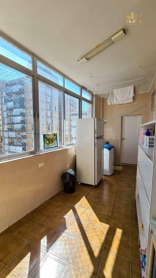 Apartamento à venda com 3 quartos, 145m² - Foto 21