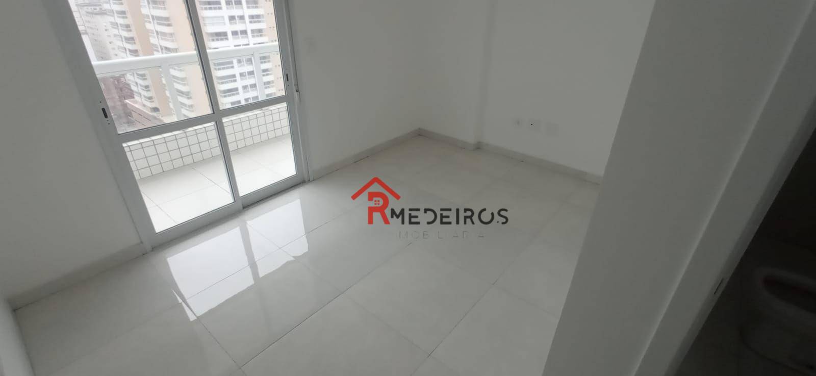 Apartamento à venda com 3 quartos, 134m² - Foto 9