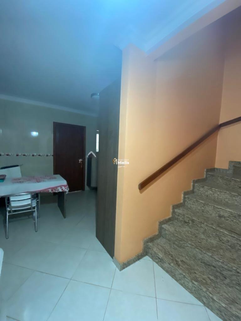 Casa à venda com 2 quartos, 85m² - Foto 11