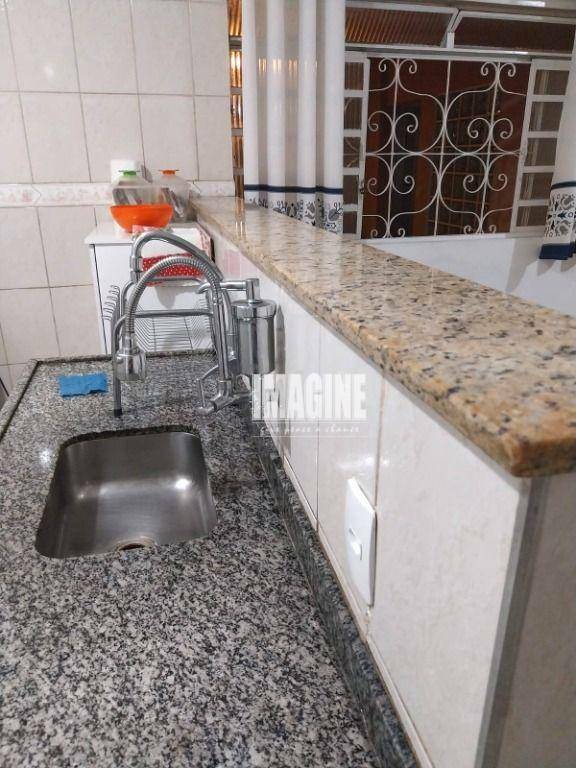 Sobrado à venda com 3 quartos, 224m² - Foto 10