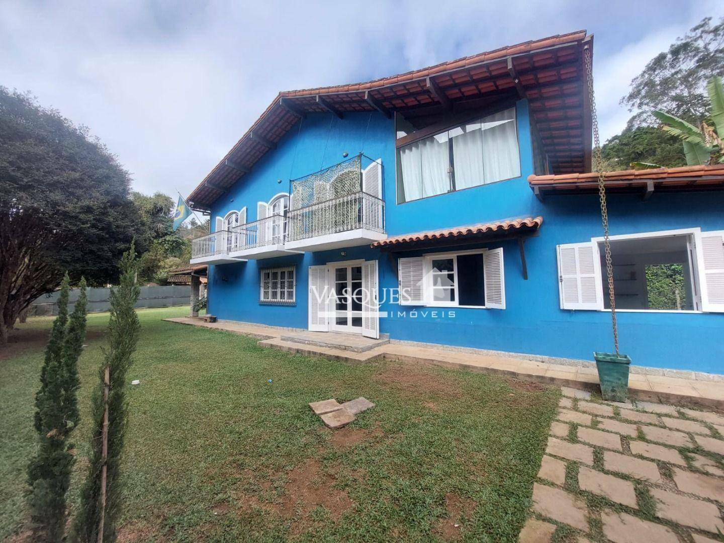 Casa à venda com 5 quartos, 262m² - Foto 2