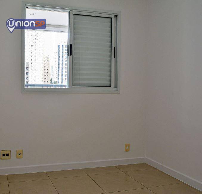 Apartamento à venda com 3 quartos, 100m² - Foto 4