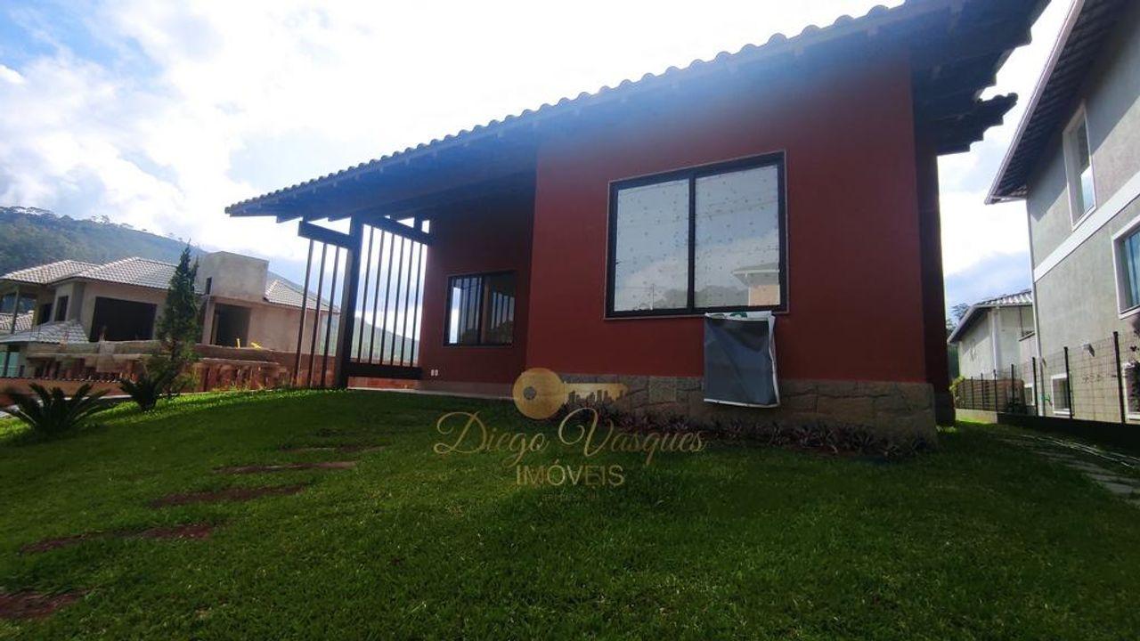 Casa de Condomínio à venda com 3 quartos, 300m² - Foto 2