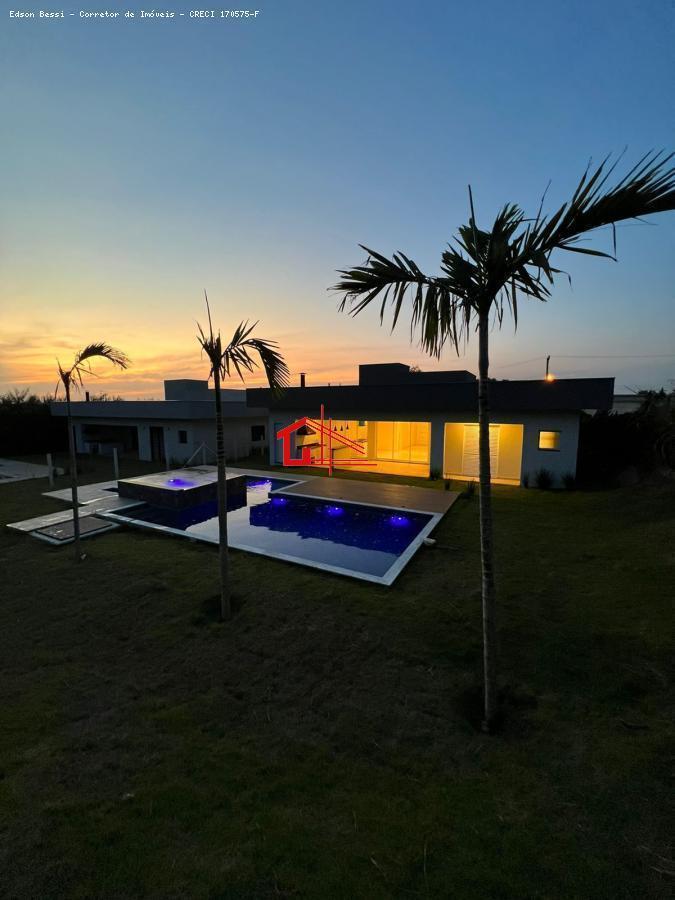 Casa de Condomínio à venda com 3 quartos, 286m² - Foto 22