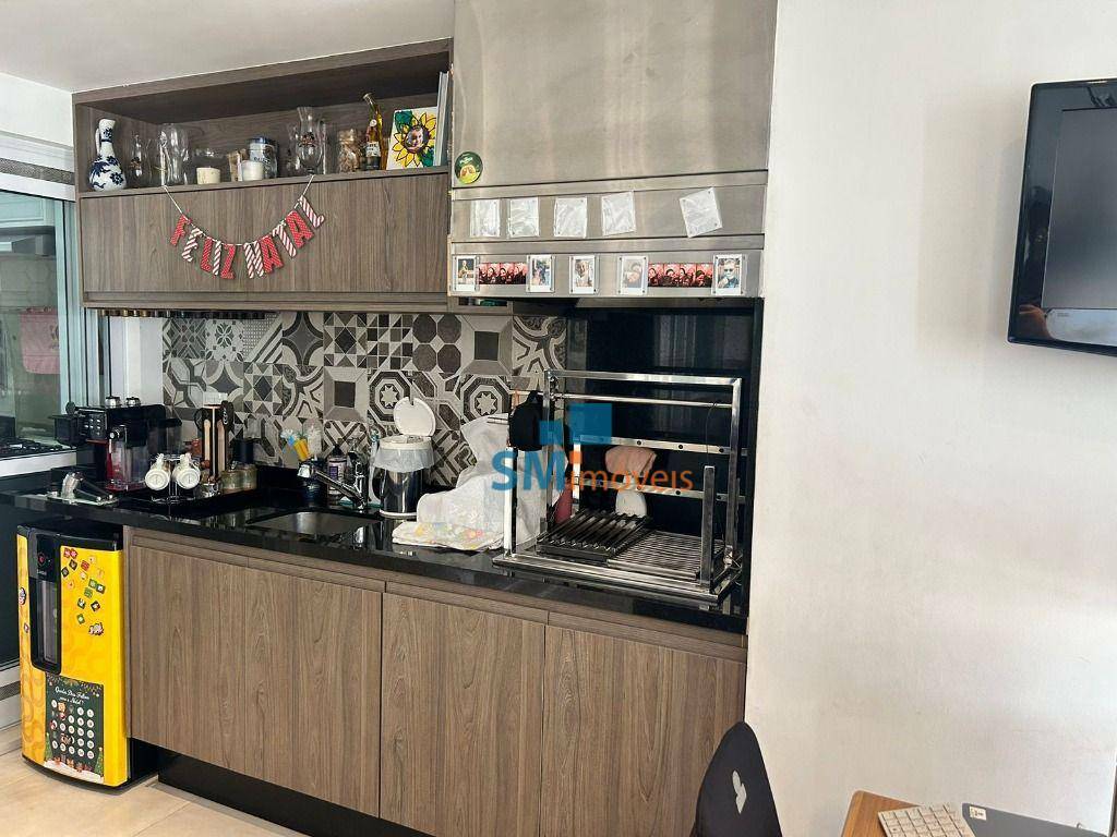 Apartamento à venda com 3 quartos, 145m² - Foto 4