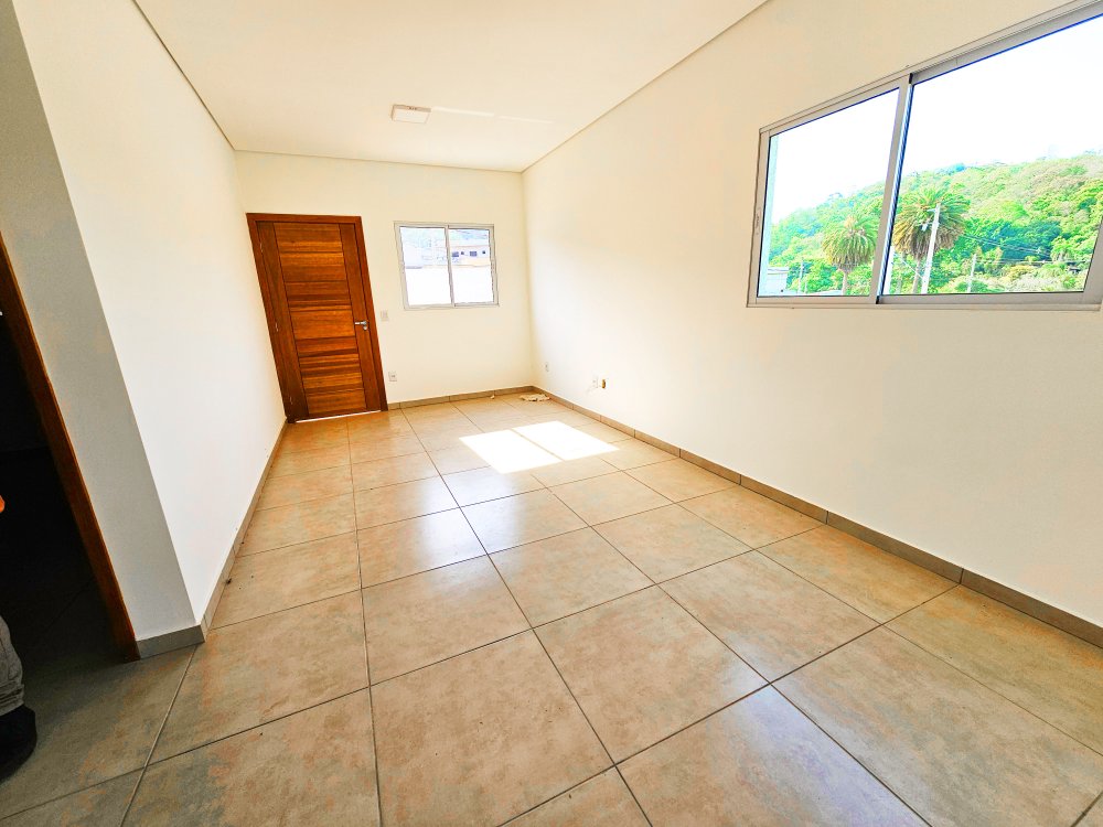 Casa à venda com 3 quartos, 200m² - Foto 10