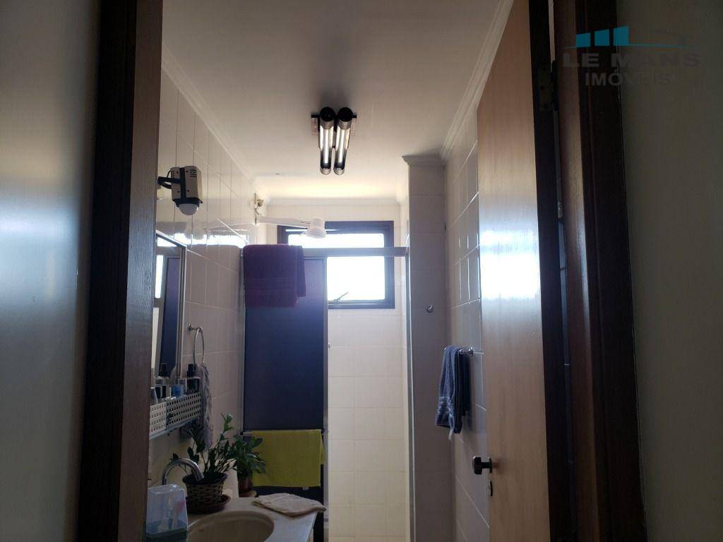 Apartamento à venda com 3 quartos, 74m² - Foto 22