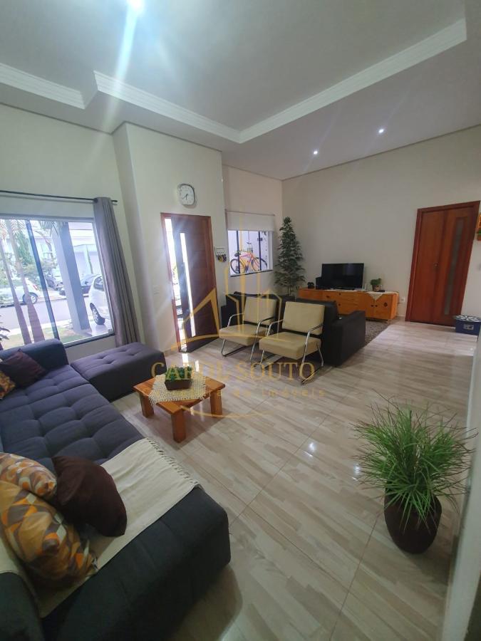 Casa de Condomínio à venda com 3 quartos, 150m² - Foto 1