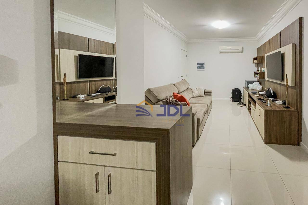 Apartamento à venda com 2 quartos, 81m² - Foto 7