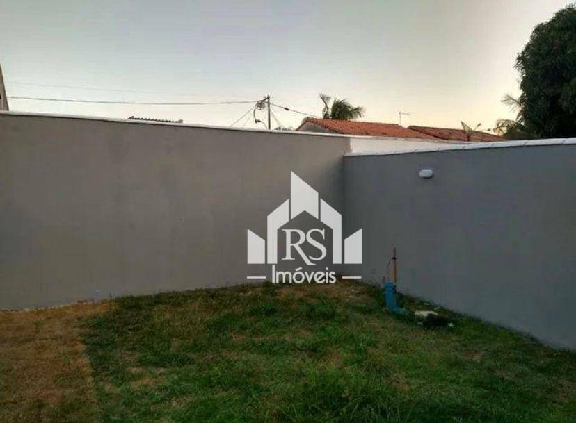 Casa à venda com 2 quartos, 70m² - Foto 12