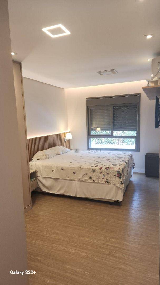 Apartamento à venda com 3 quartos, 137m² - Foto 35