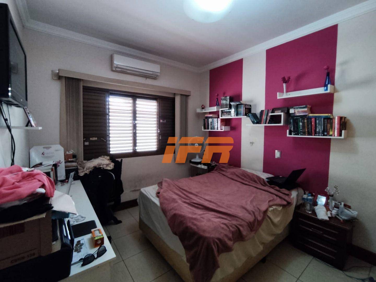 Casa de Condomínio à venda com 3 quartos, 189m² - Foto 32