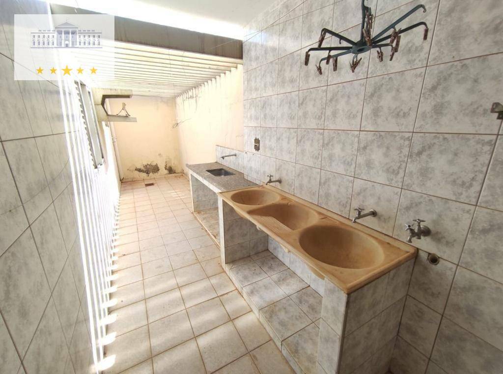 Casa à venda com 3 quartos, 166m² - Foto 9