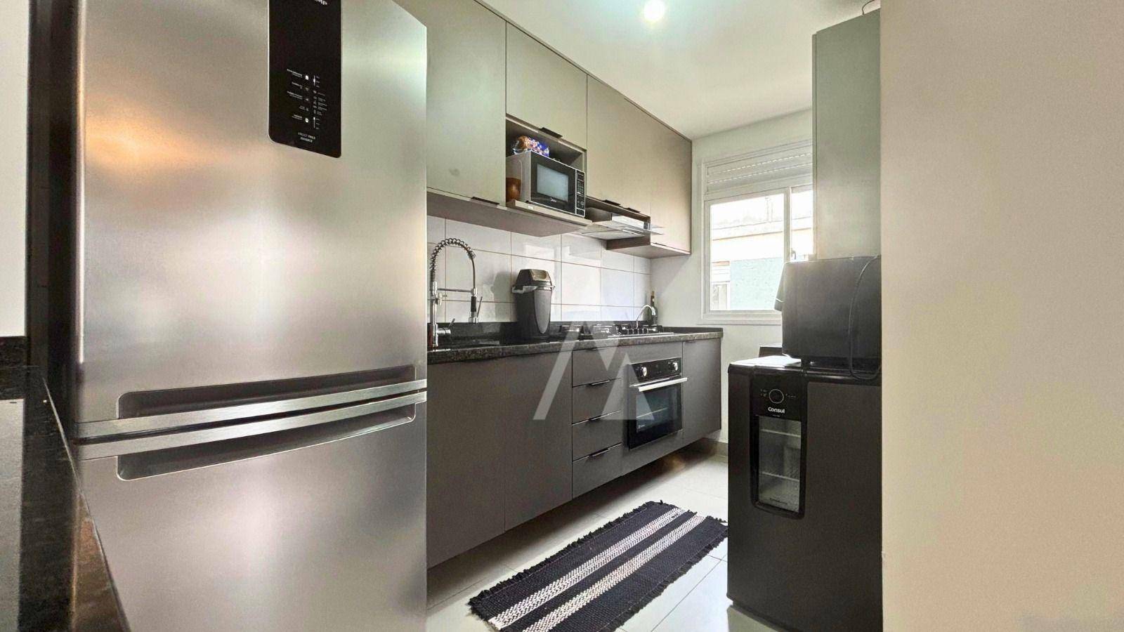 Apartamento à venda com 2 quartos, 44m² - Foto 4