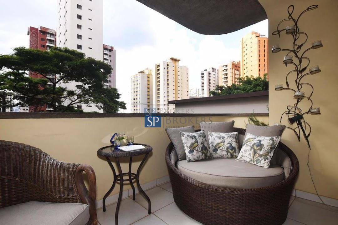 Apartamento à venda com 3 quartos, 208m² - Foto 6