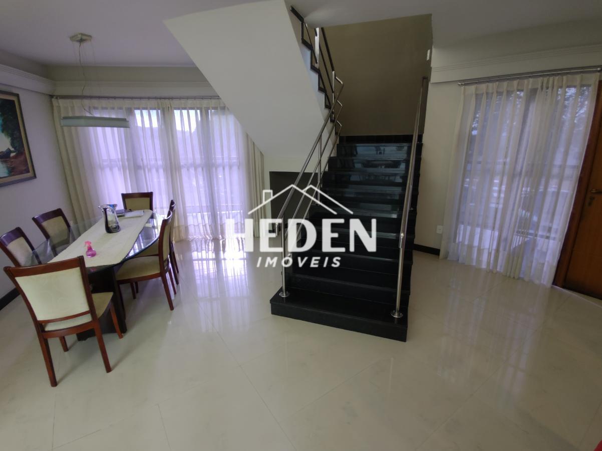 Casa à venda com 4 quartos, 450m² - Foto 5