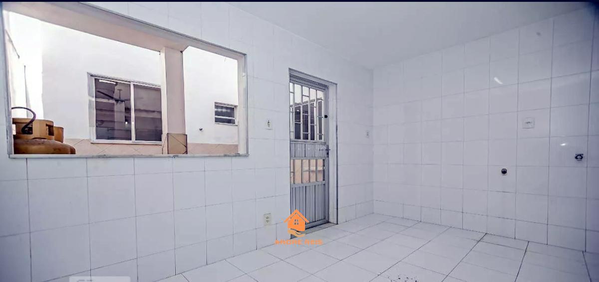 Casa à venda com 3 quartos, 450m² - Foto 8