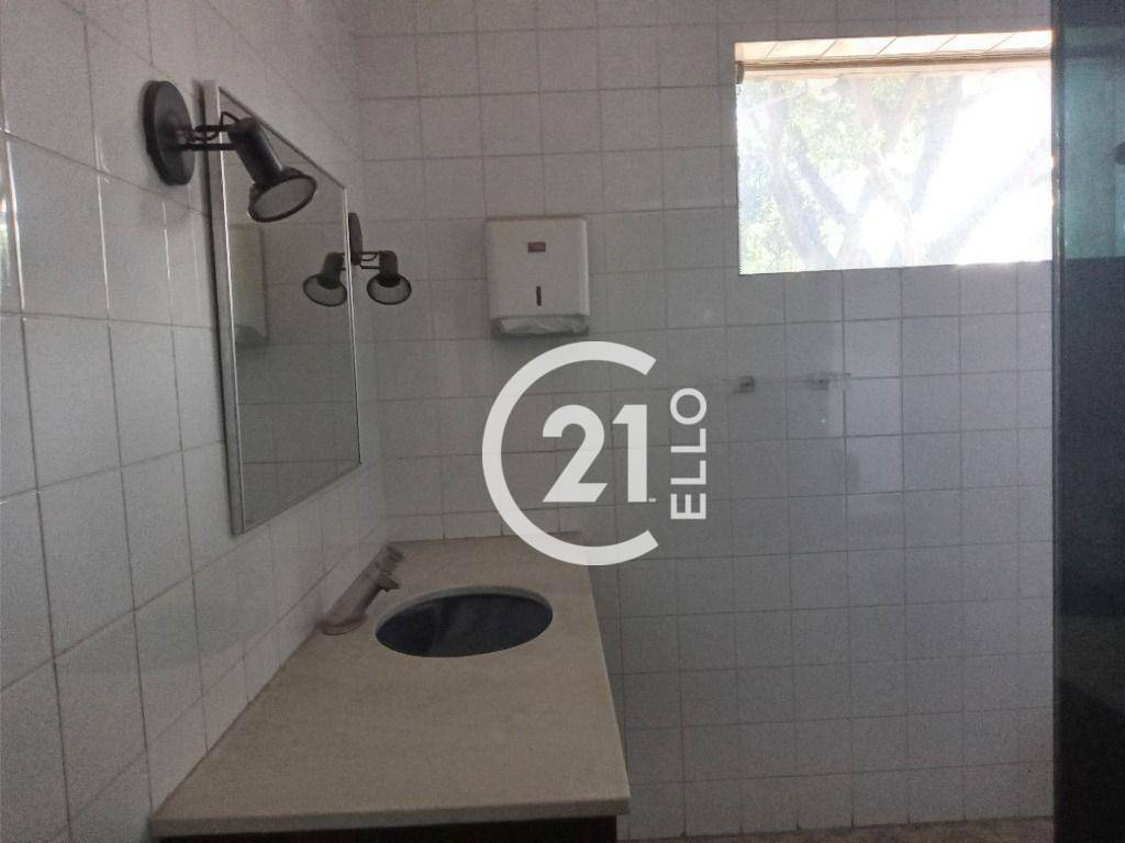 Casa à venda e aluguel com 4 quartos, 442m² - Foto 17