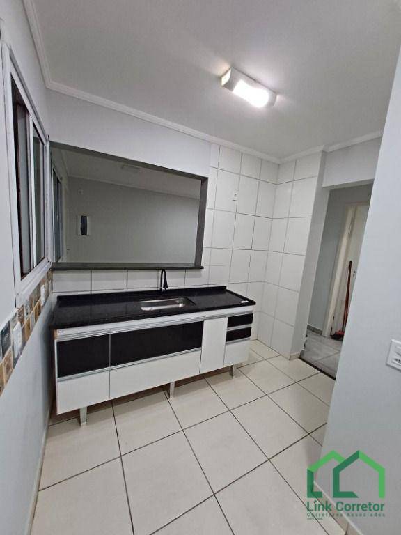 Apartamento à venda com 2 quartos, 45m² - Foto 17