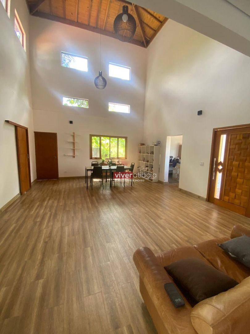 Casa à venda e aluguel com 4 quartos, 230m² - Foto 8