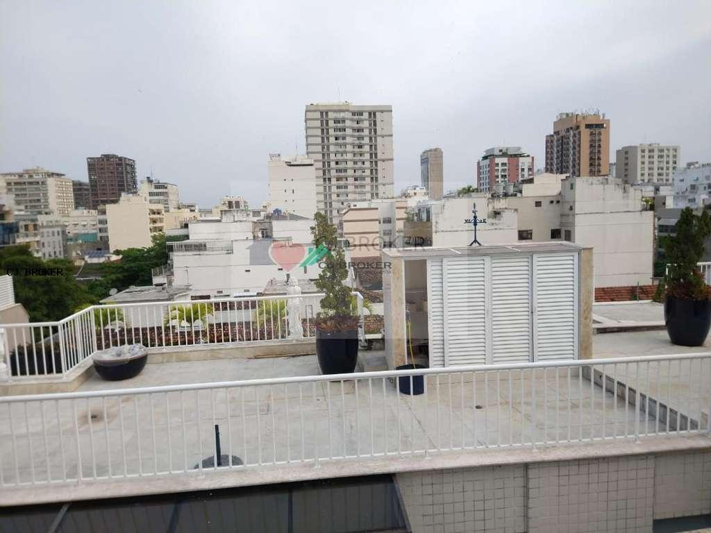 Cobertura à venda com 3 quartos, 240m² - Foto 1