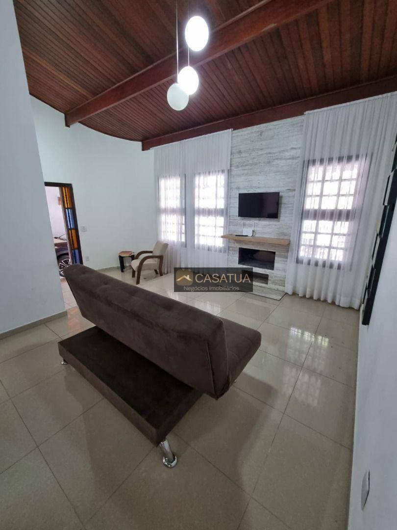 Casa, 3 quartos, 178 m² - Foto 3