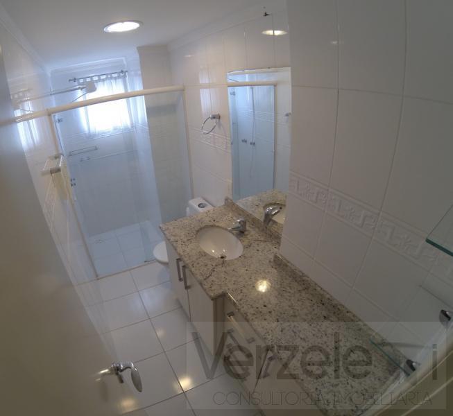 Apartamento à venda com 3 quartos, 127m² - Foto 22