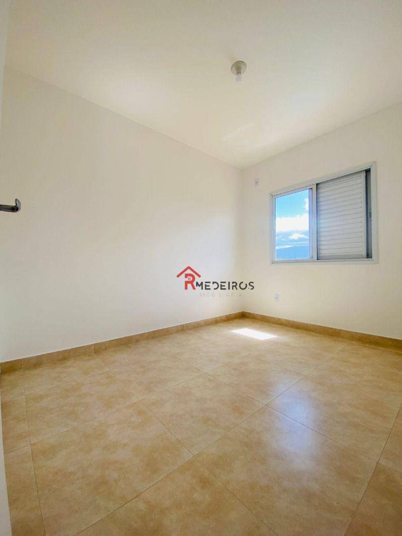 Casa à venda com 2 quartos, 57m² - Foto 14