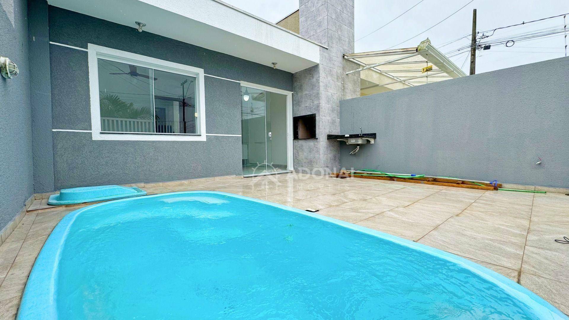 Casa à venda com 2 quartos, 40m² - Foto 1