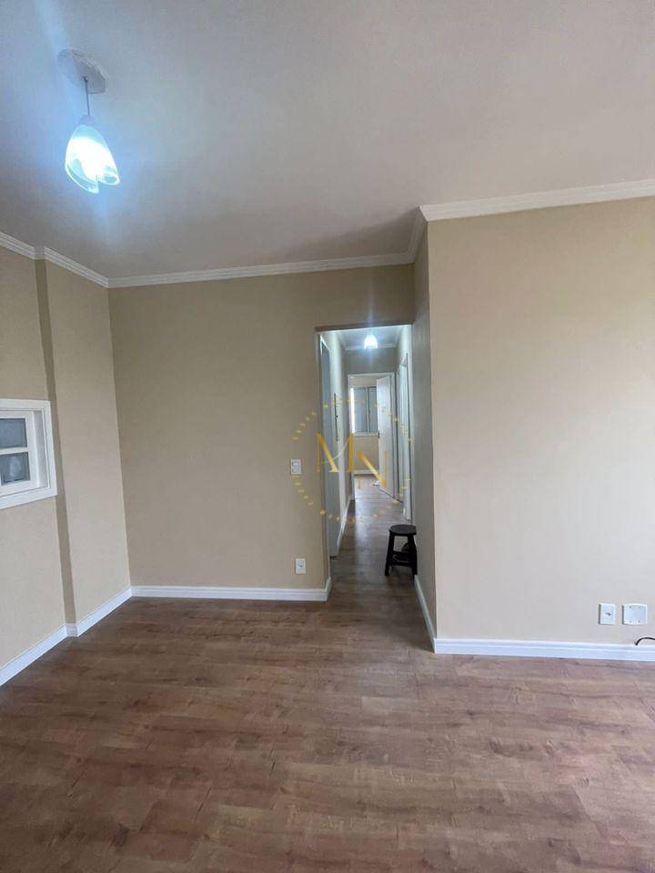 Apartamento à venda com 3 quartos, 68m² - Foto 1