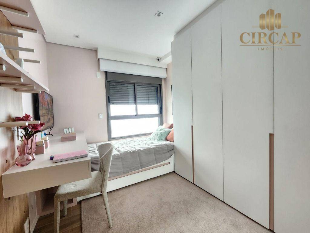 Apartamento à venda com 3 quartos, 167m² - Foto 18