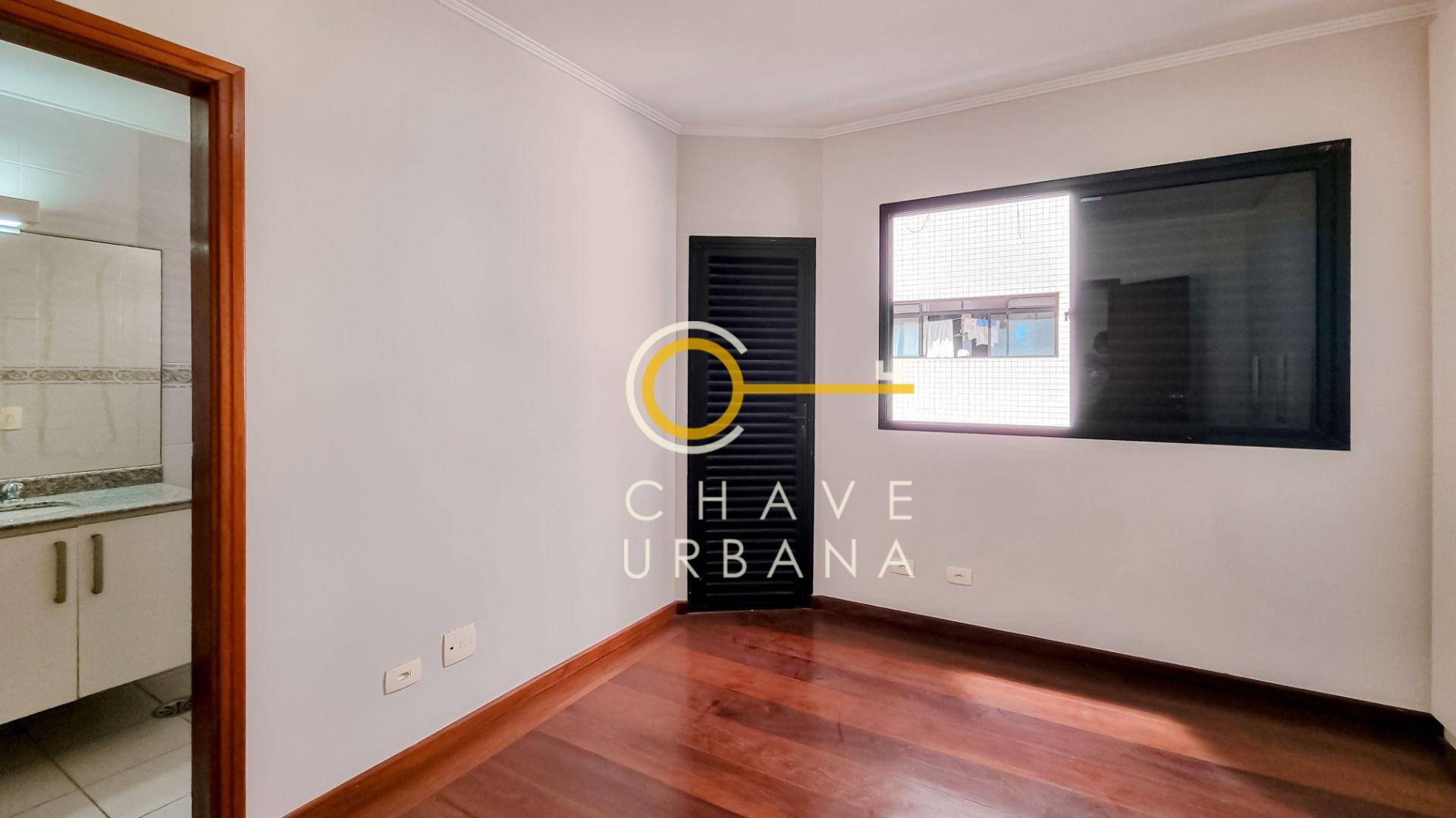 Apartamento à venda com 4 quartos, 232m² - Foto 18