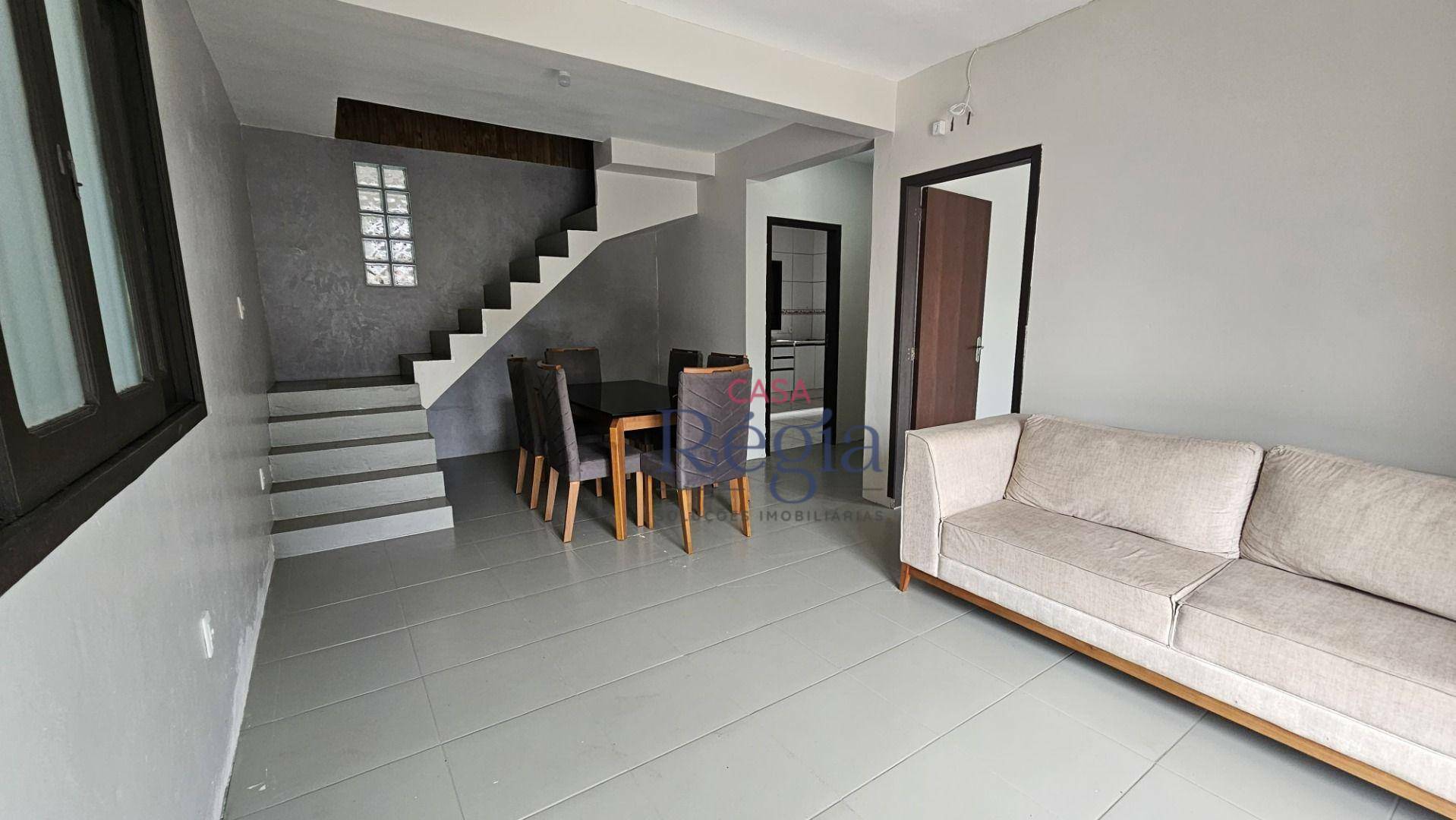 Casa à venda com 5 quartos, 220m² - Foto 19