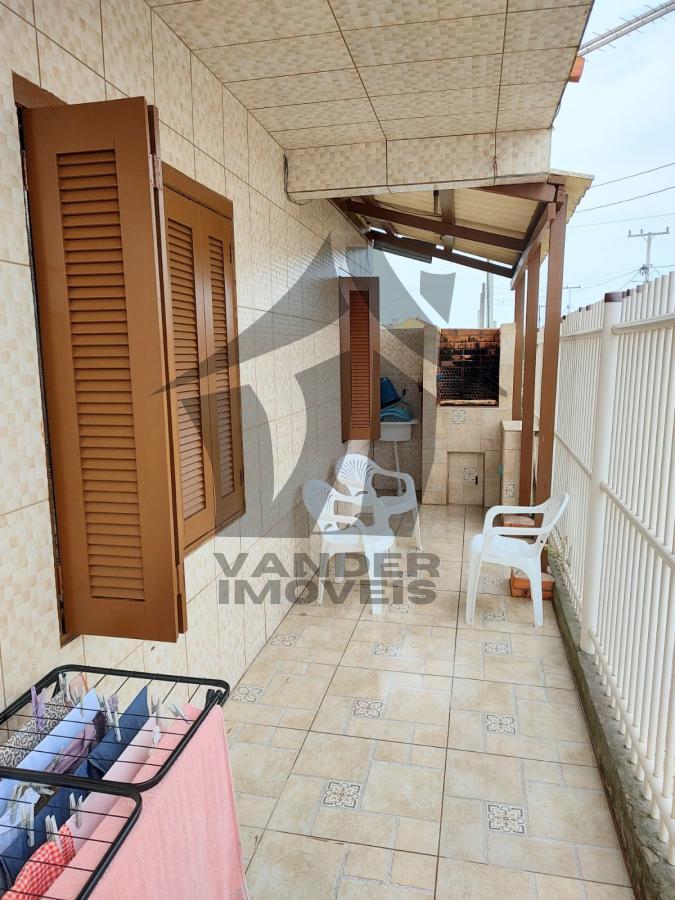 Casa à venda com 2 quartos, 60m² - Foto 9