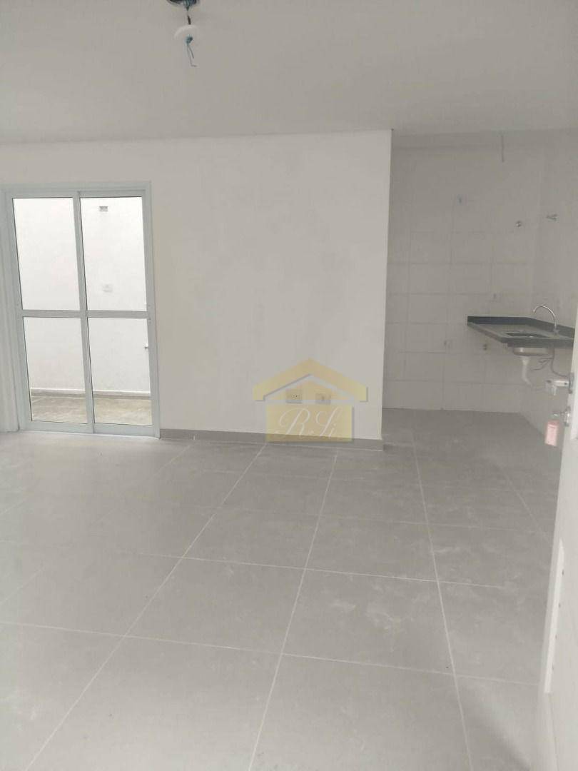 Sobrado à venda com 2 quartos, 60m² - Foto 3