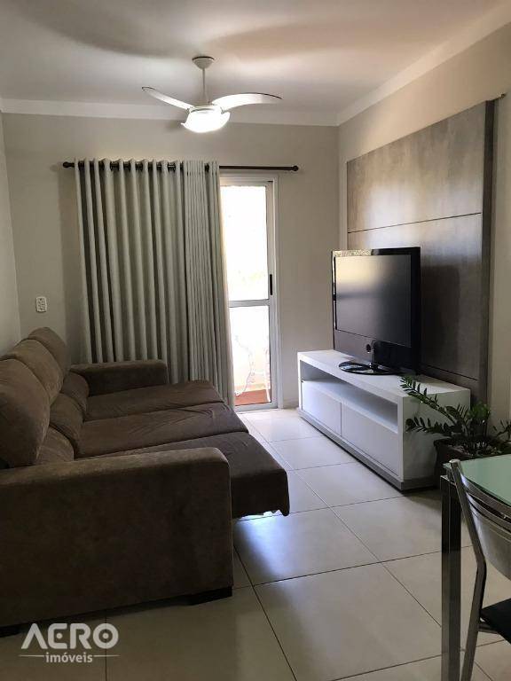 Apartamento para alugar com 3 quartos, 86m² - Foto 1