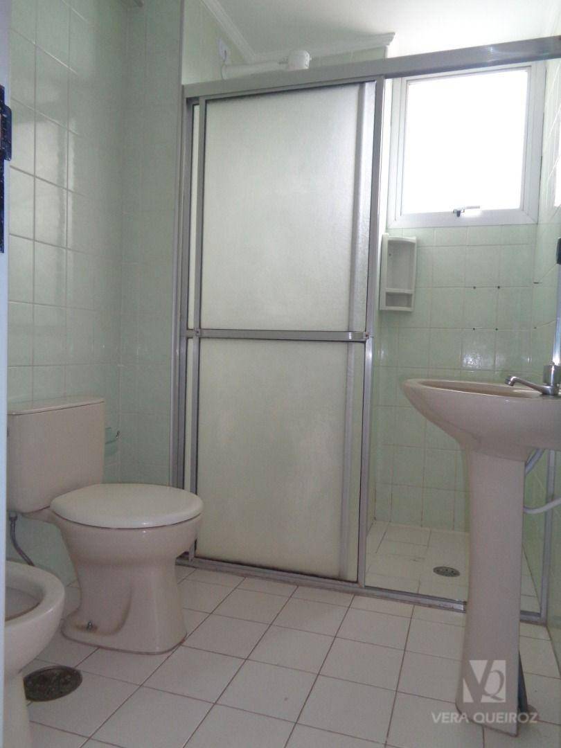 Apartamento para alugar com 1 quarto, 53m² - Foto 6