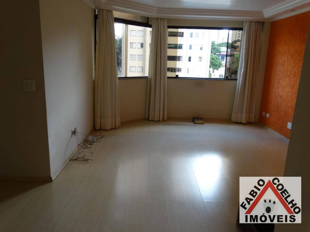 Apartamento à venda com 3 quartos, 75m² - Foto 2