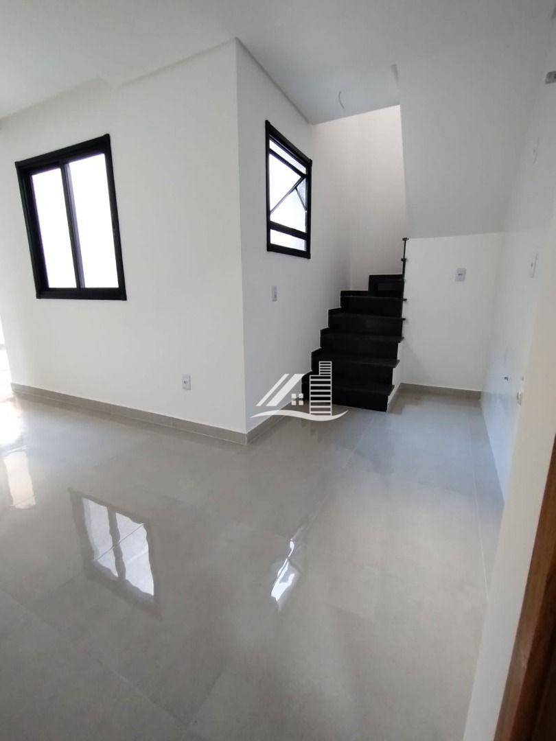 Apartamento à venda com 2 quartos, 83m² - Foto 1