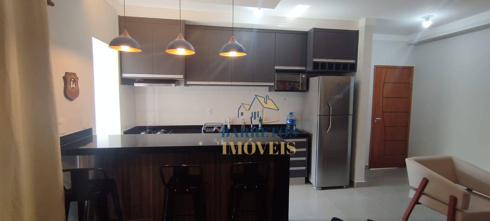 Apartamento à venda com 2 quartos, 70m² - Foto 2