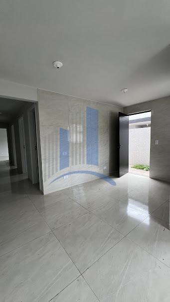 Casa à venda com 3 quartos, 59m² - Foto 11