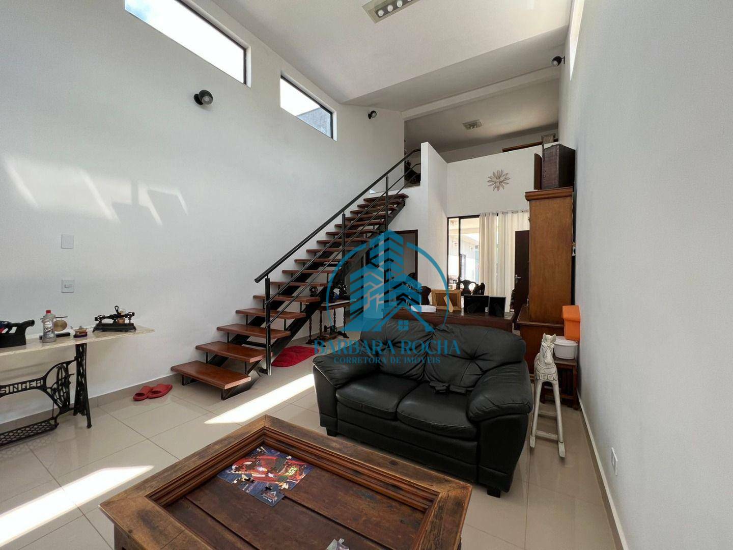 Casa de Condomínio à venda e aluguel com 3 quartos, 270m² - Foto 3