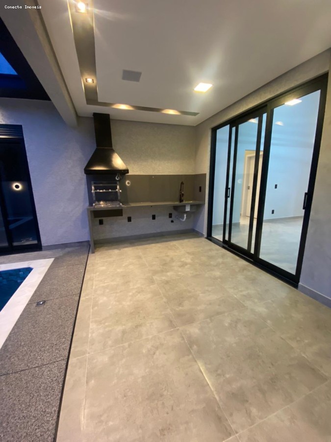 Casa de Condomínio à venda com 3 quartos, 184m² - Foto 2