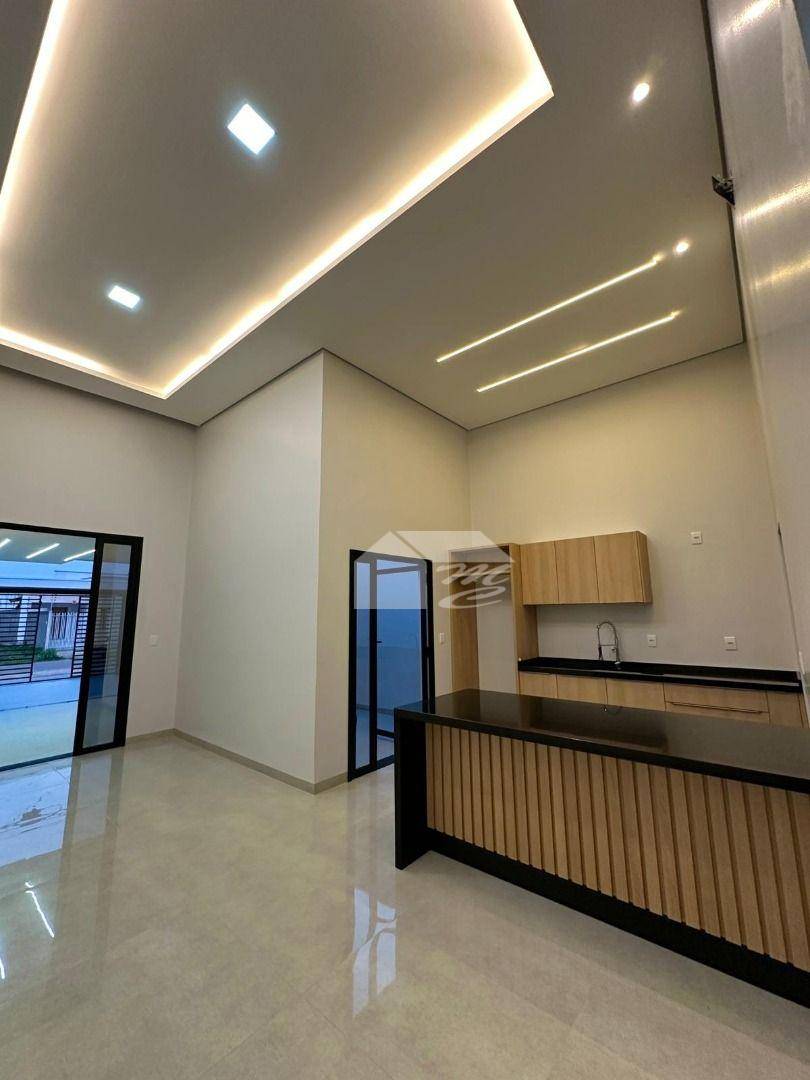 Casa à venda com 2 quartos, 110m² - Foto 5